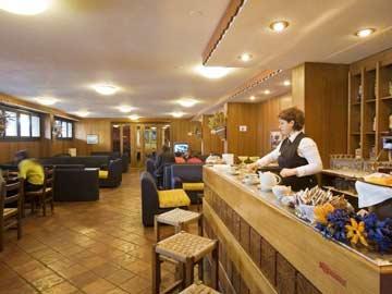 Hotel Ski Club I Cavalieri Rta Colle Colle Sestriere Eksteriør billede