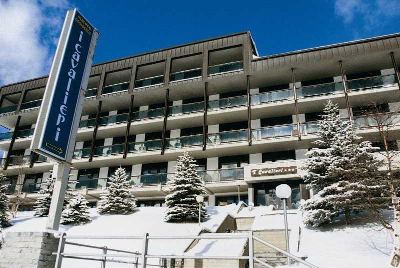 Hotel Ski Club I Cavalieri Rta Colle Colle Sestriere Eksteriør billede